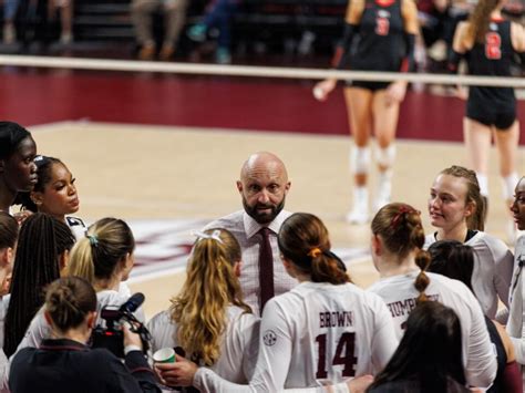 wisconsin volleyball team|Wisconsin plays Texas A&M in Sweet 16 of NCAA。